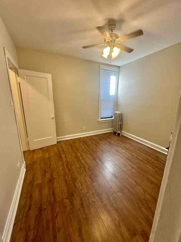 6554 N Ashland Ave #1st - Photo 4 of 12