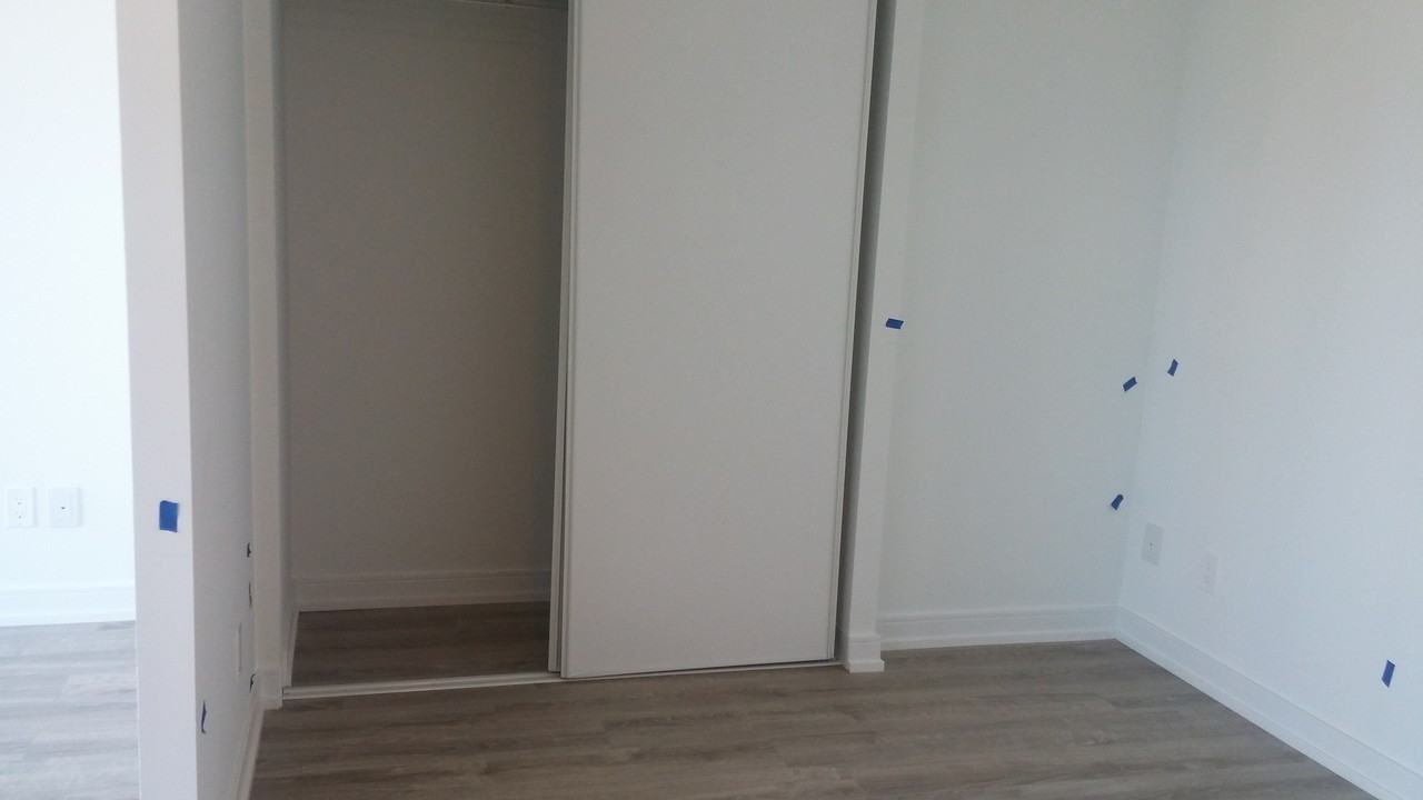 28 Wellesley Street East #21xx - Photo 3 of 8