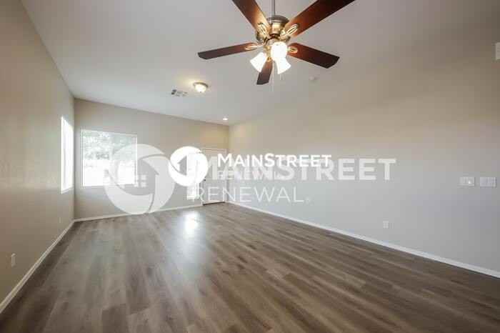6332 W Pontiac Dr - Photo 6 of 17