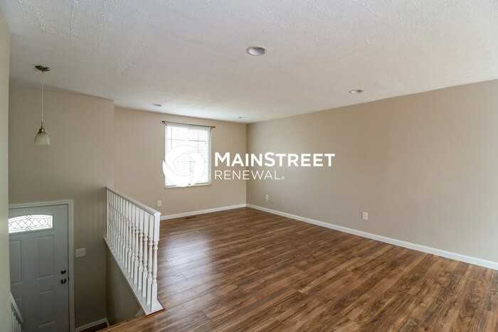4504 Lunenburg Dr - Photo 2 of 15