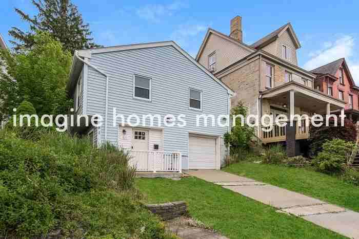 51 Greenbush St - Photo 4 of 22