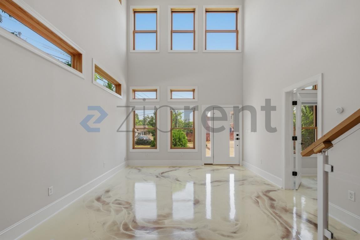 809 Drew St - Photo 5 of 45