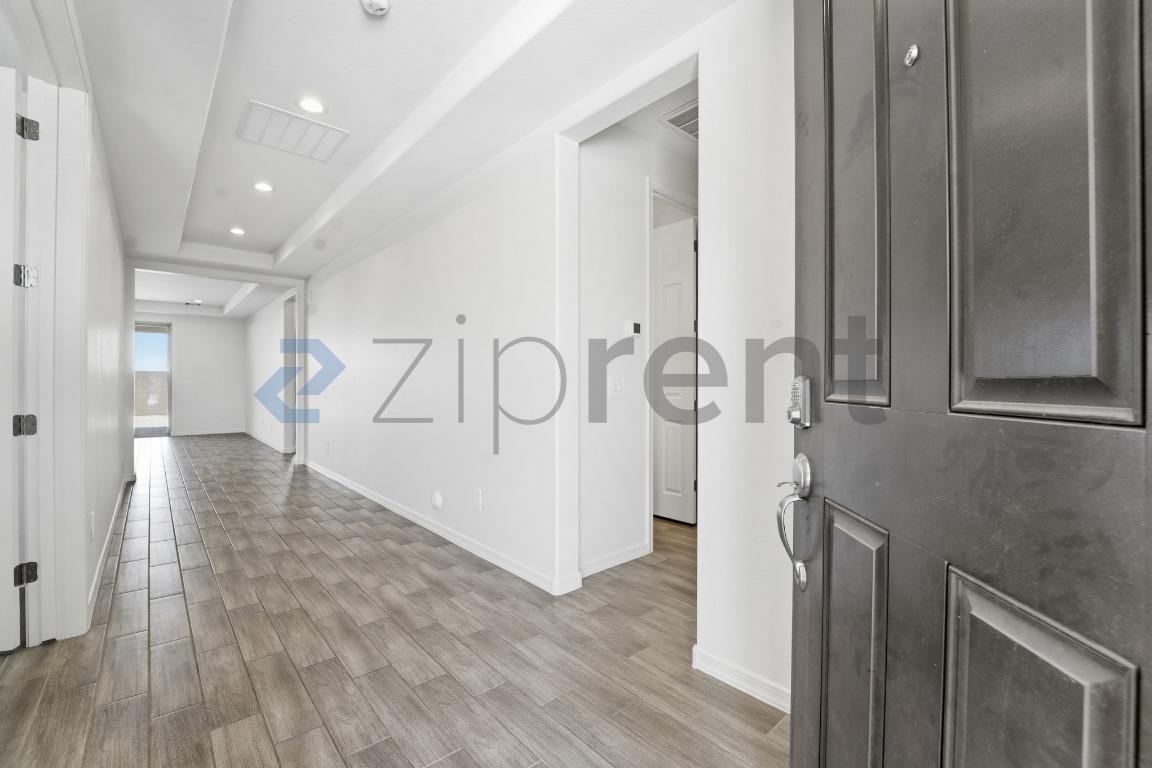 2313 N 195th Dr - Photo 5 of 44