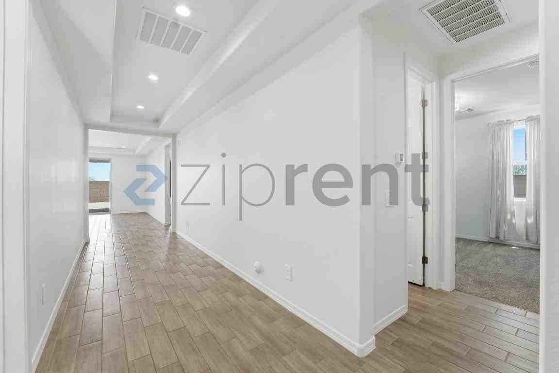 2313 N 195th Dr - Photo 6 of 44