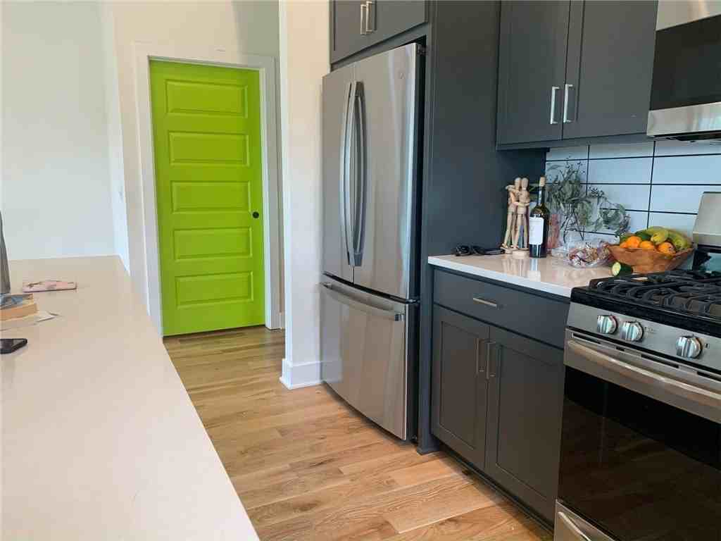 2364 N Freshwater Ave - Photo 5 of 16