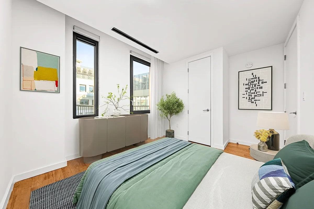 123 Melrose St #609 - Photo 3 of 10