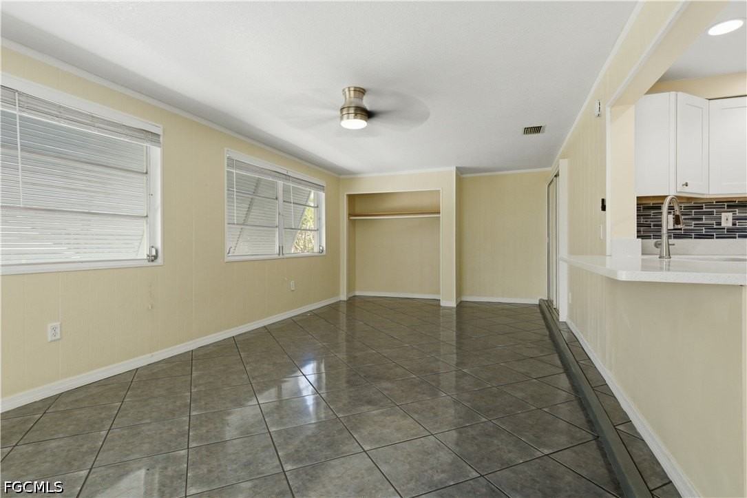 4425 N Canal Cir - Photo 5 of 16
