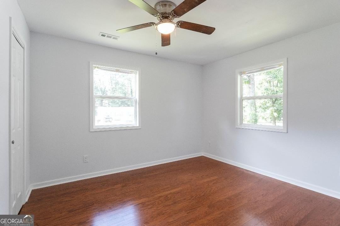 4144 Canby Ln - Photo 3 of 6