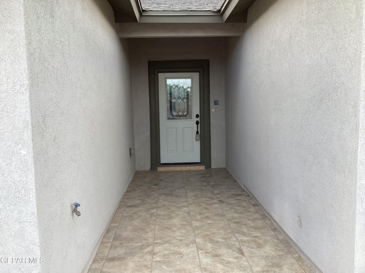 5925 Speyside Dr - Photo 2 of 17