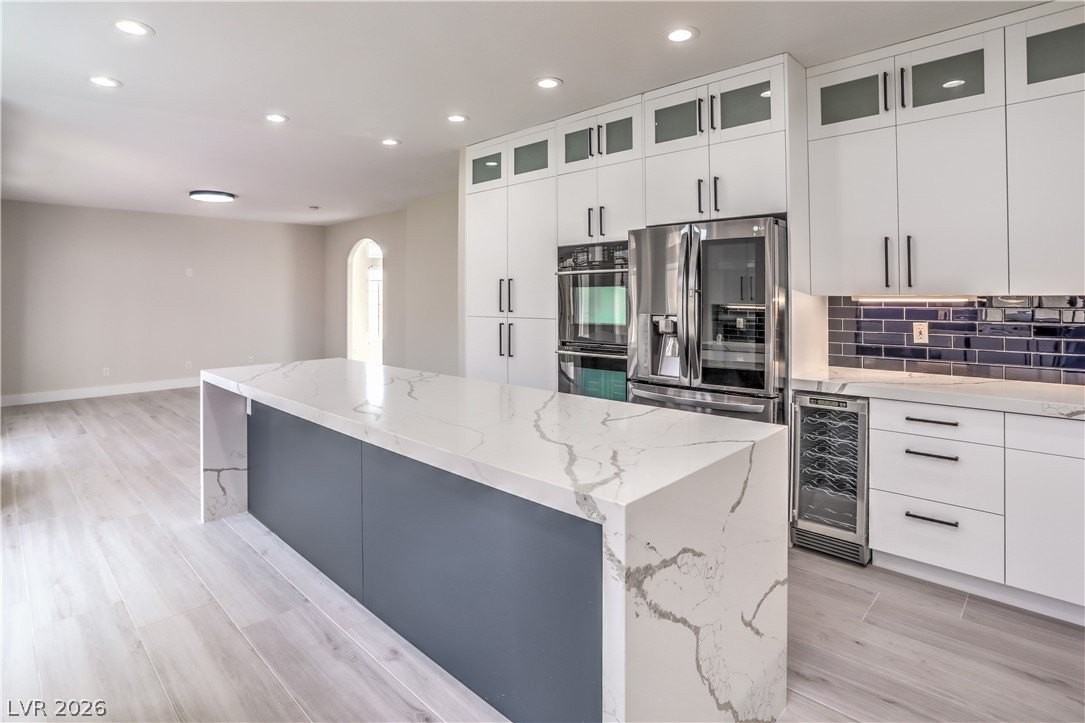 8910 Minsk Ct - Photo 7 of 37