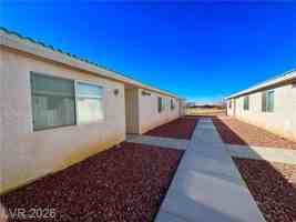 featured image of 1080 Hall Ave #3