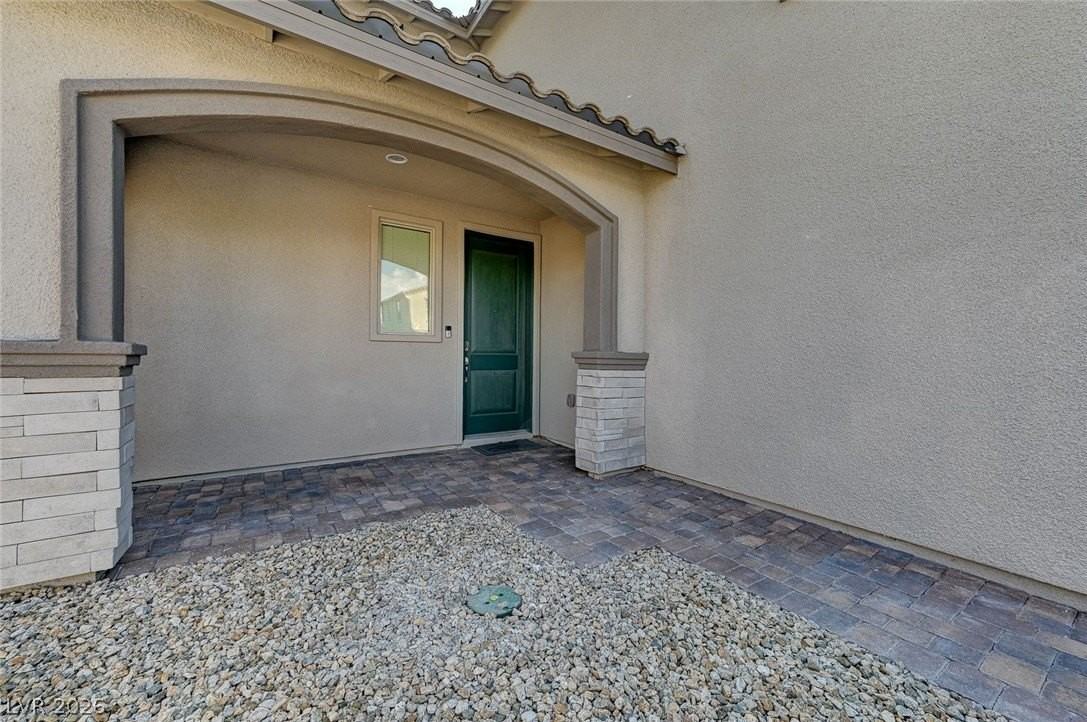 8832 Highland Skye Dr - Photo 5 of 49