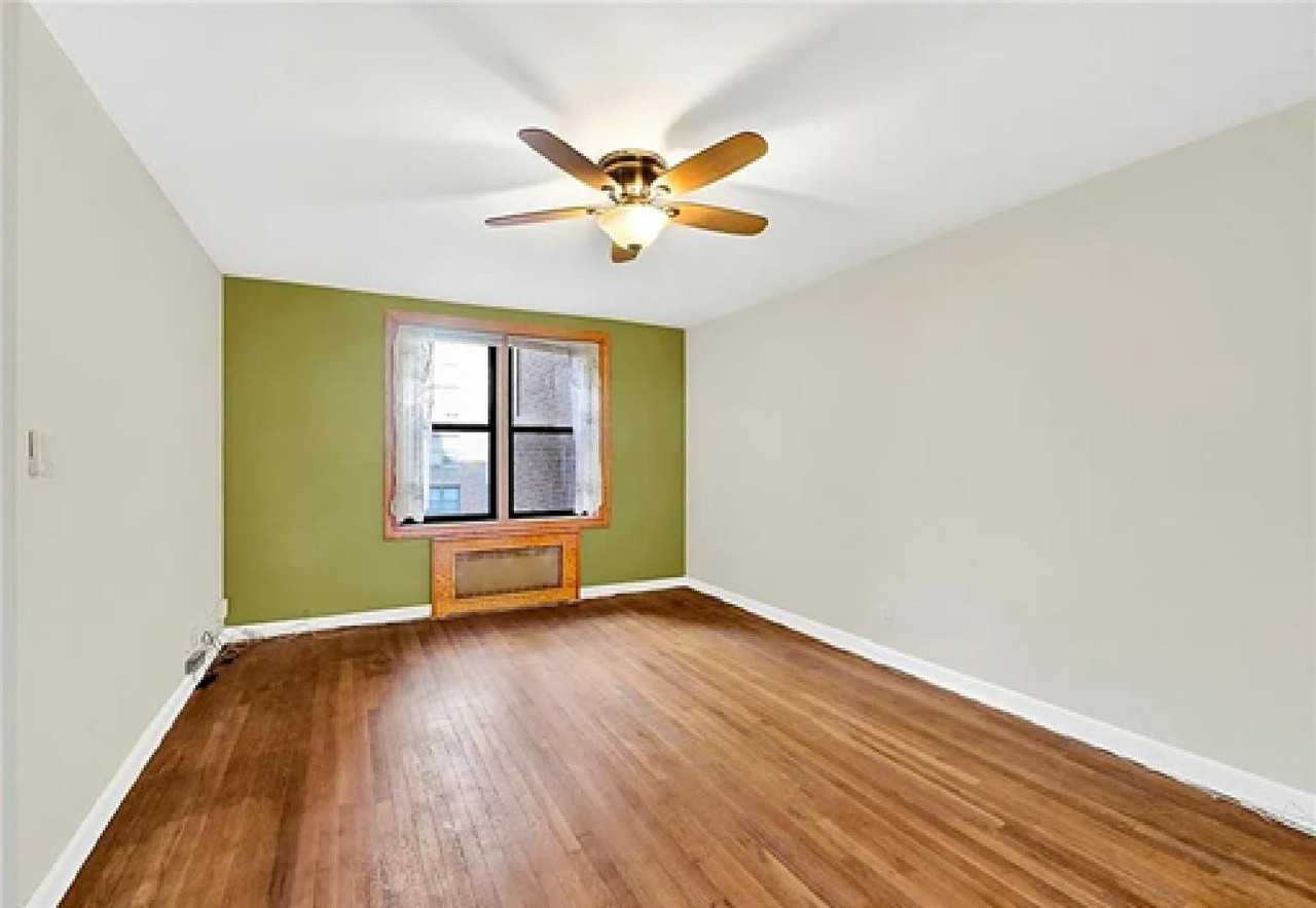 2260 Burnett St - Photo 5 of 8