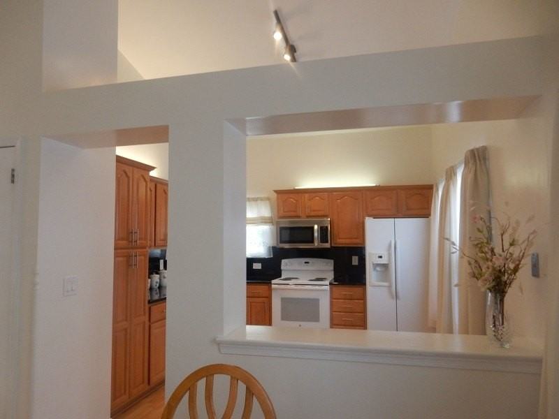 419 Cardinal Ln - Photo 5 of 24