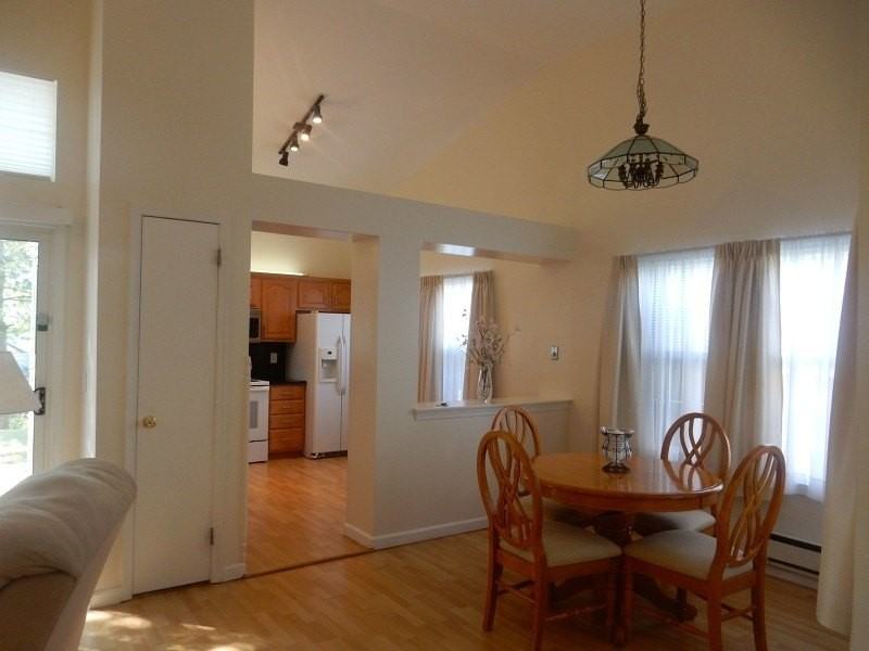 419 Cardinal Ln - Photo 7 of 24