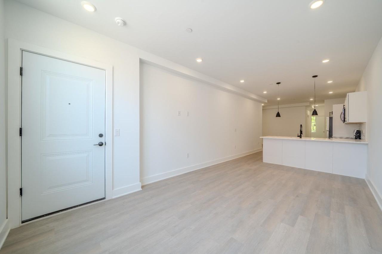 1710 N 24th St - Photo 7 of 19