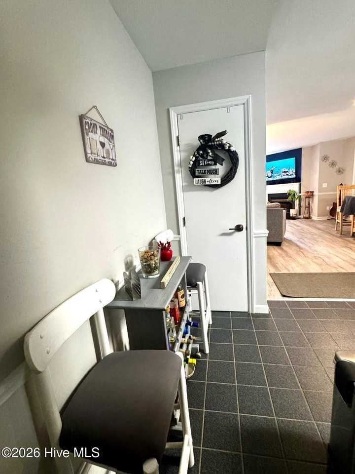 402 Forest Park Rd #D - Photo 2 of 11