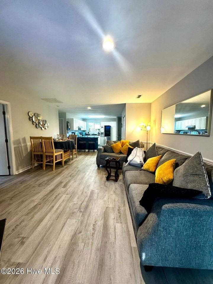 402 Forest Park Rd #D - Photo 4 of 11