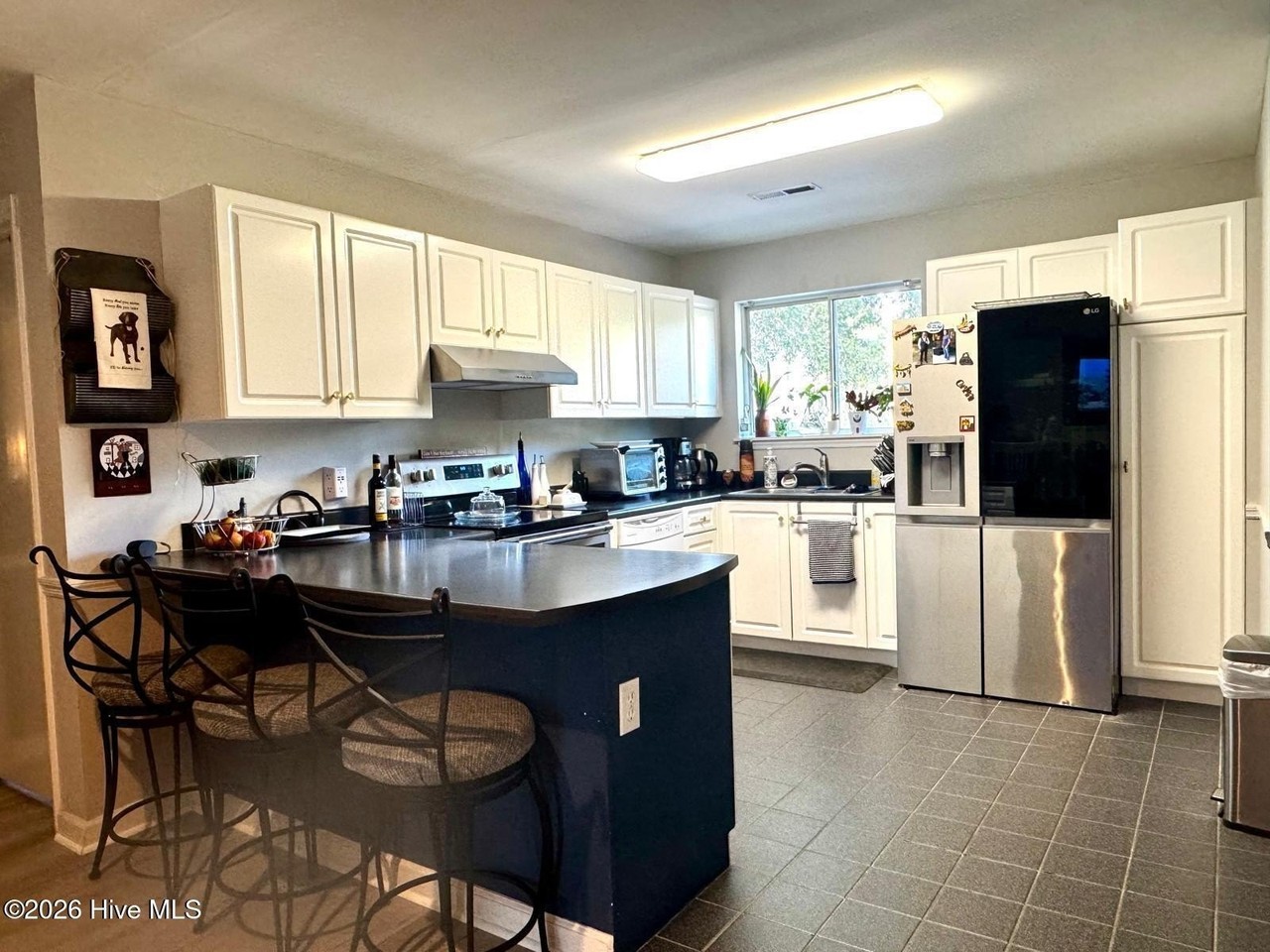 402 Forest Park Rd #D - Photo 5 of 11