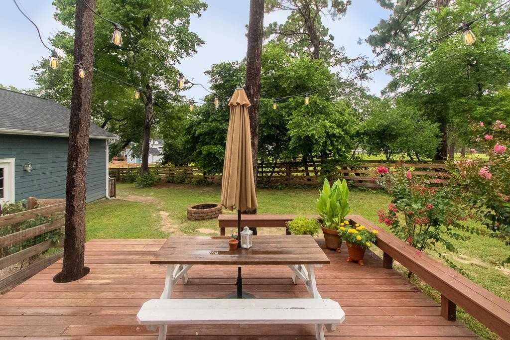 3960 Youngs Rd - Photo 5 of 39