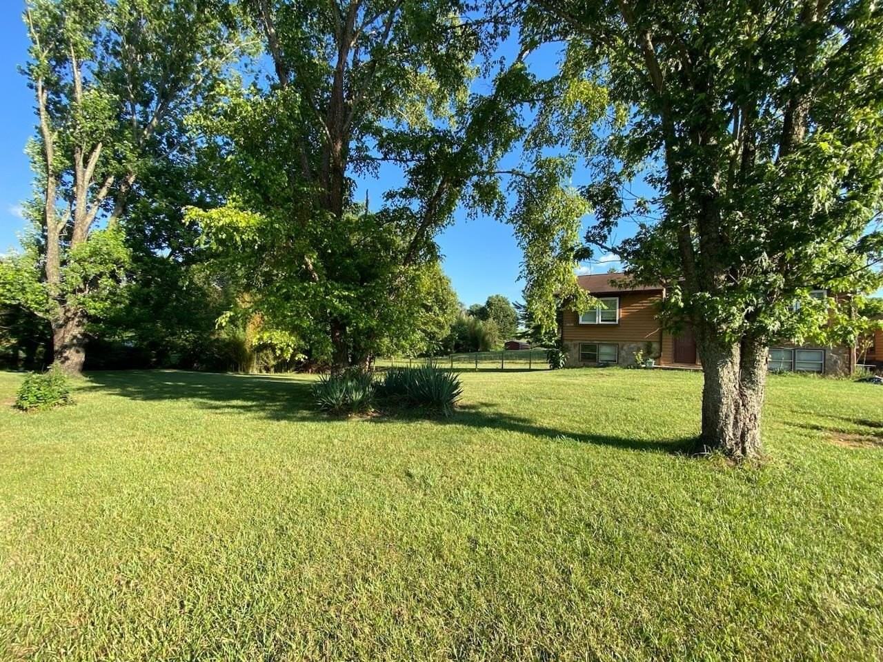 1819 Bishop Rd - Photo 3 of 35