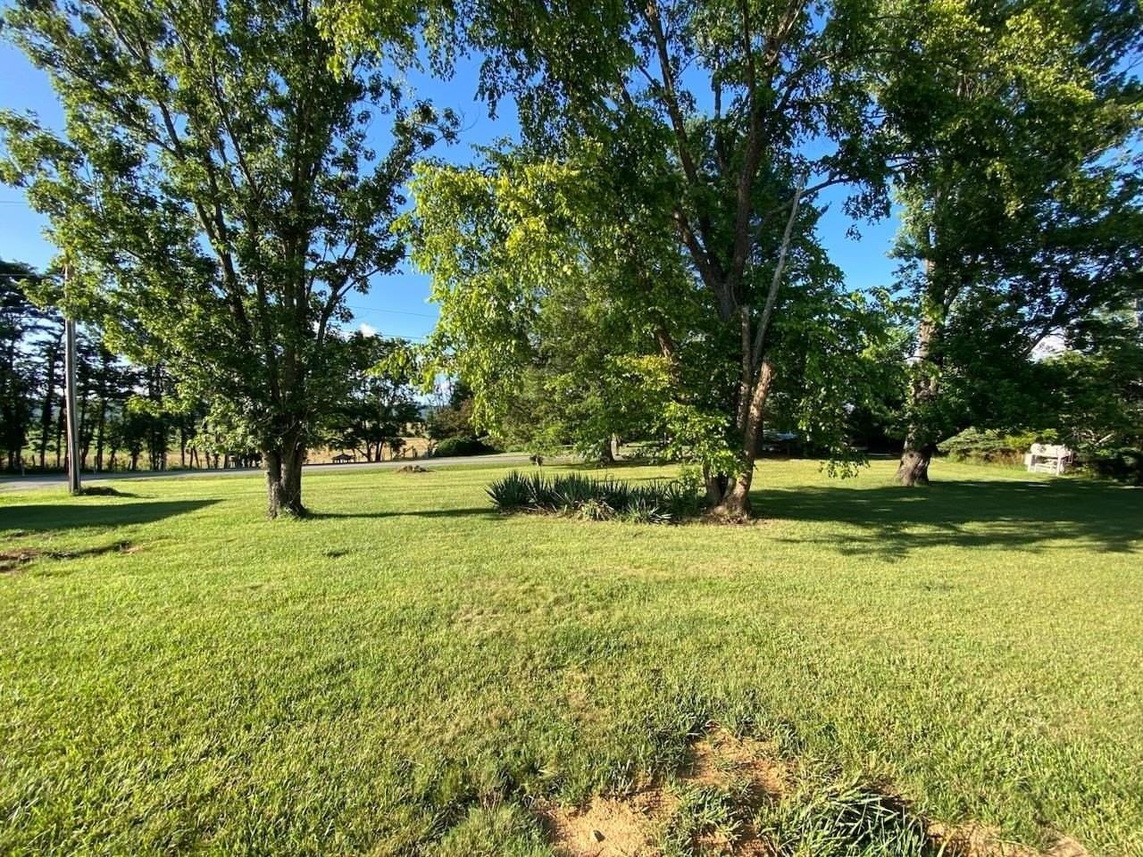 1819 Bishop Rd - Photo 5 of 35