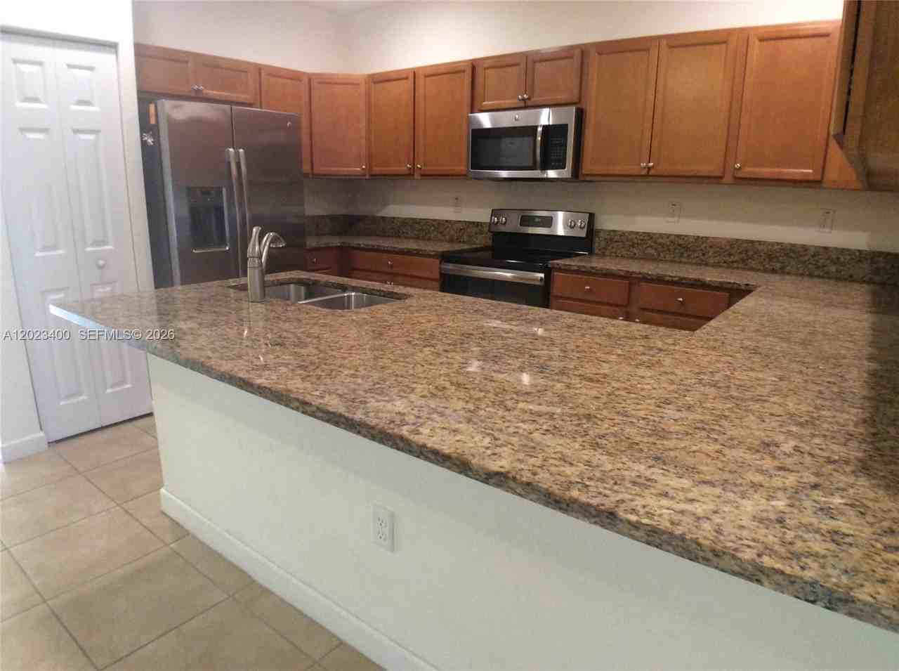 9261 W 33rd Way - Photo 2 of 3
