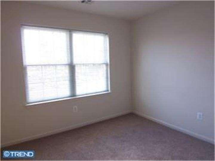 1206 Yardville Hamilton Square Rd - Photo 3 of 8