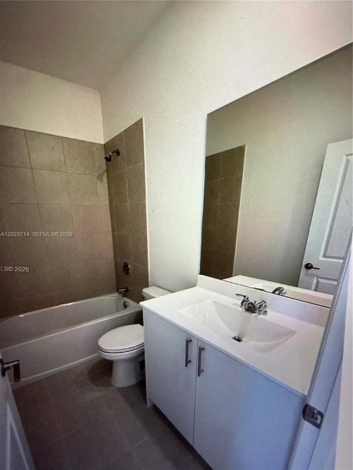 17851 Sw 359th Ter #17851 - Photo 3 of 5
