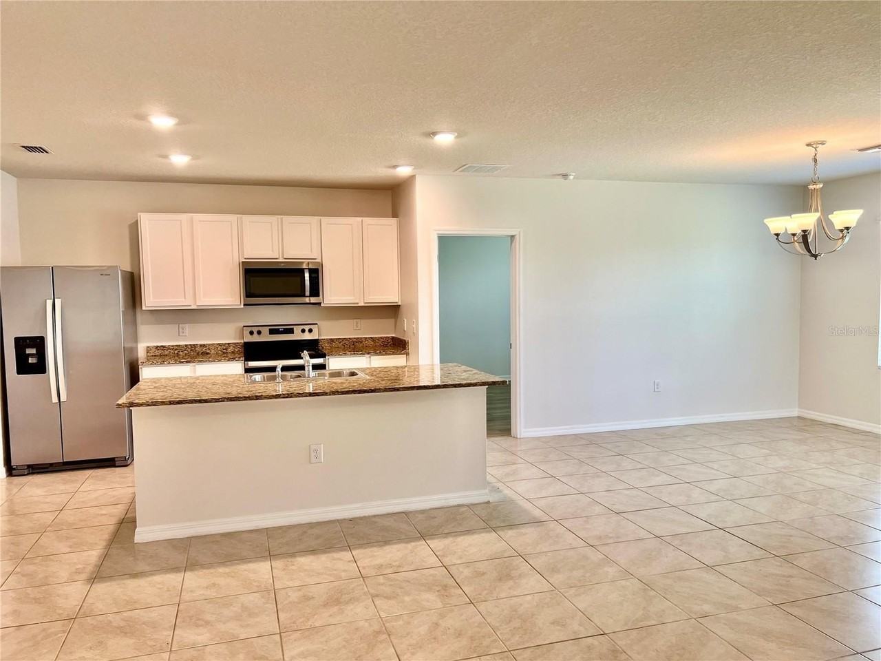2726 Greenleaf Ter - Photo 4 of 27