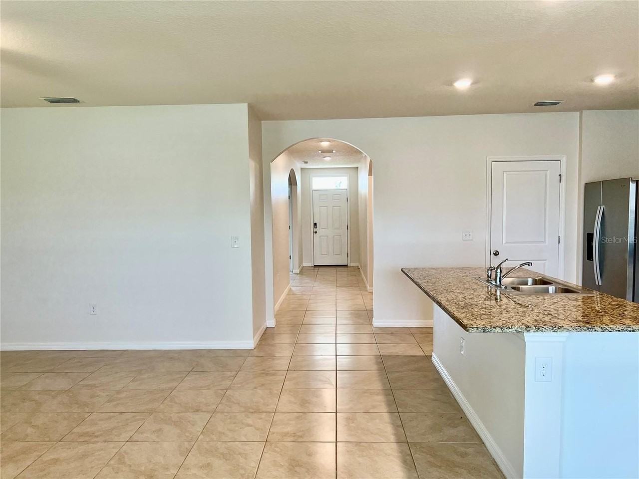 2726 Greenleaf Ter - Photo 6 of 27