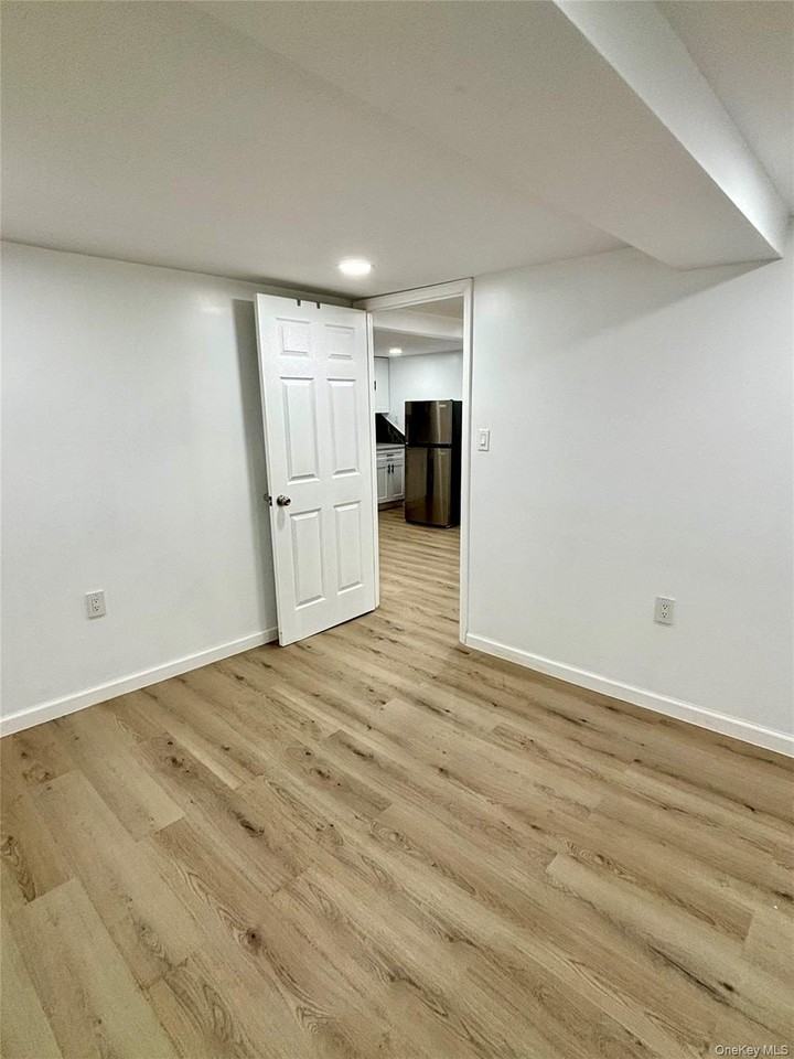 750 Highview Ave - Photo 7 of 8