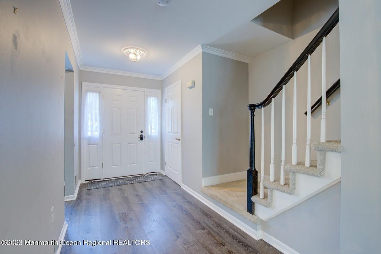 16 Gloucester Ct #3 - Photo 2 of 22