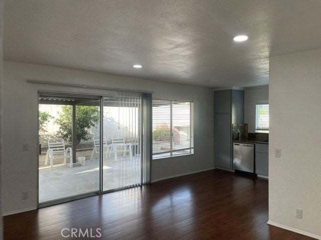 2143 Arcdale Ave - Photo 7 of 18
