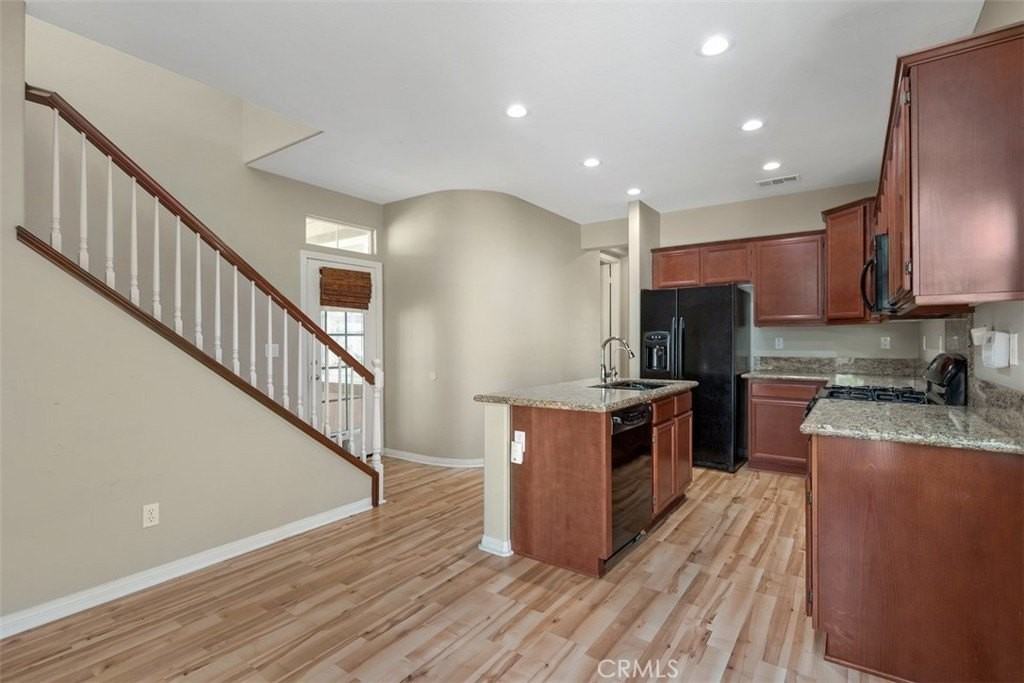 31884 Jaybee Ln - Photo 4 of 16