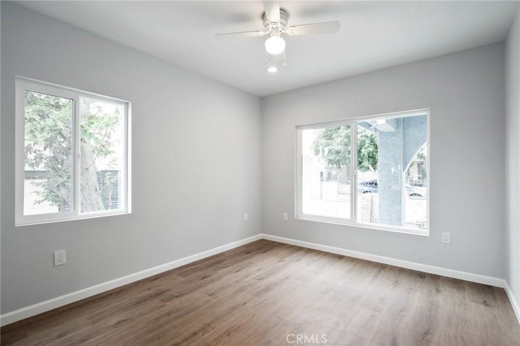 1516 E Young St - Photo 5 of 19