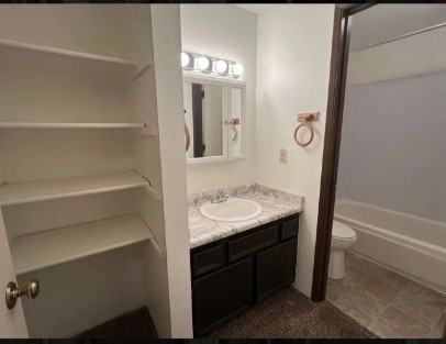 19115 Southeast Yamhill Street - Photo 6 of 19