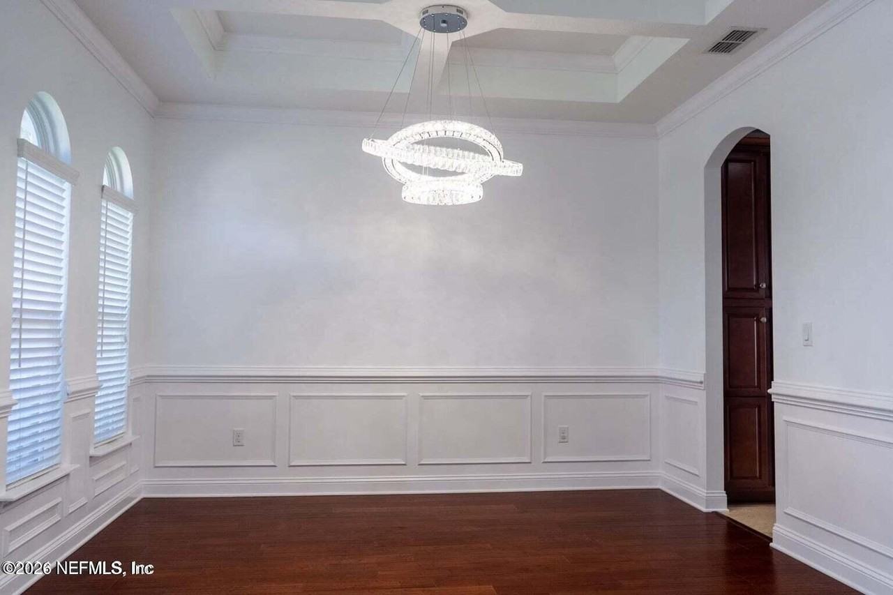 164 Woodfield Ln - Photo 5 of 30