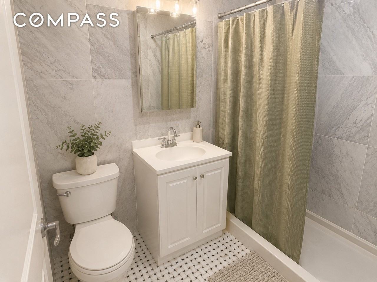 201 W 20th St #3 - Photo 5 of 6