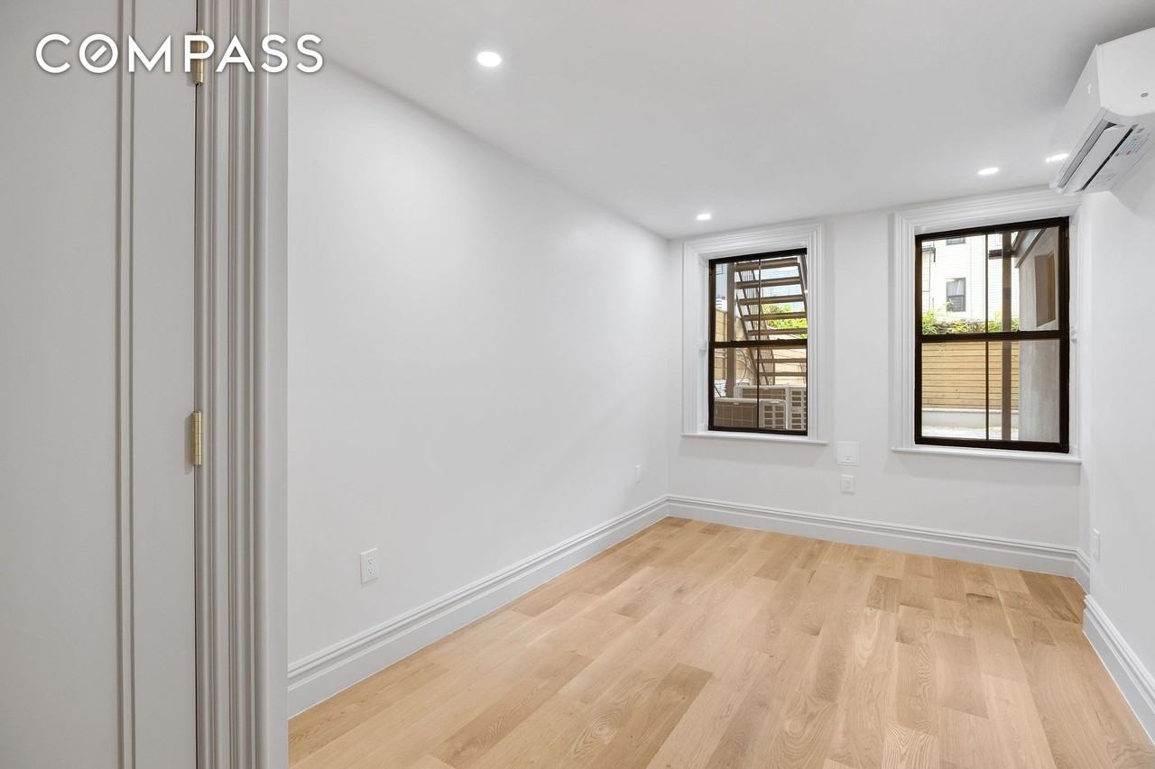 306 Halsey St #1 - Photo 5 of 10