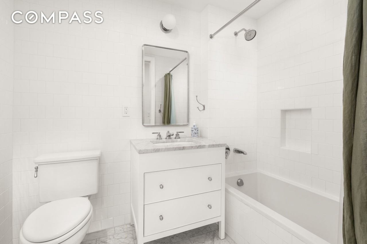 488 Sterling Pl #5B - Photo 5 of 9