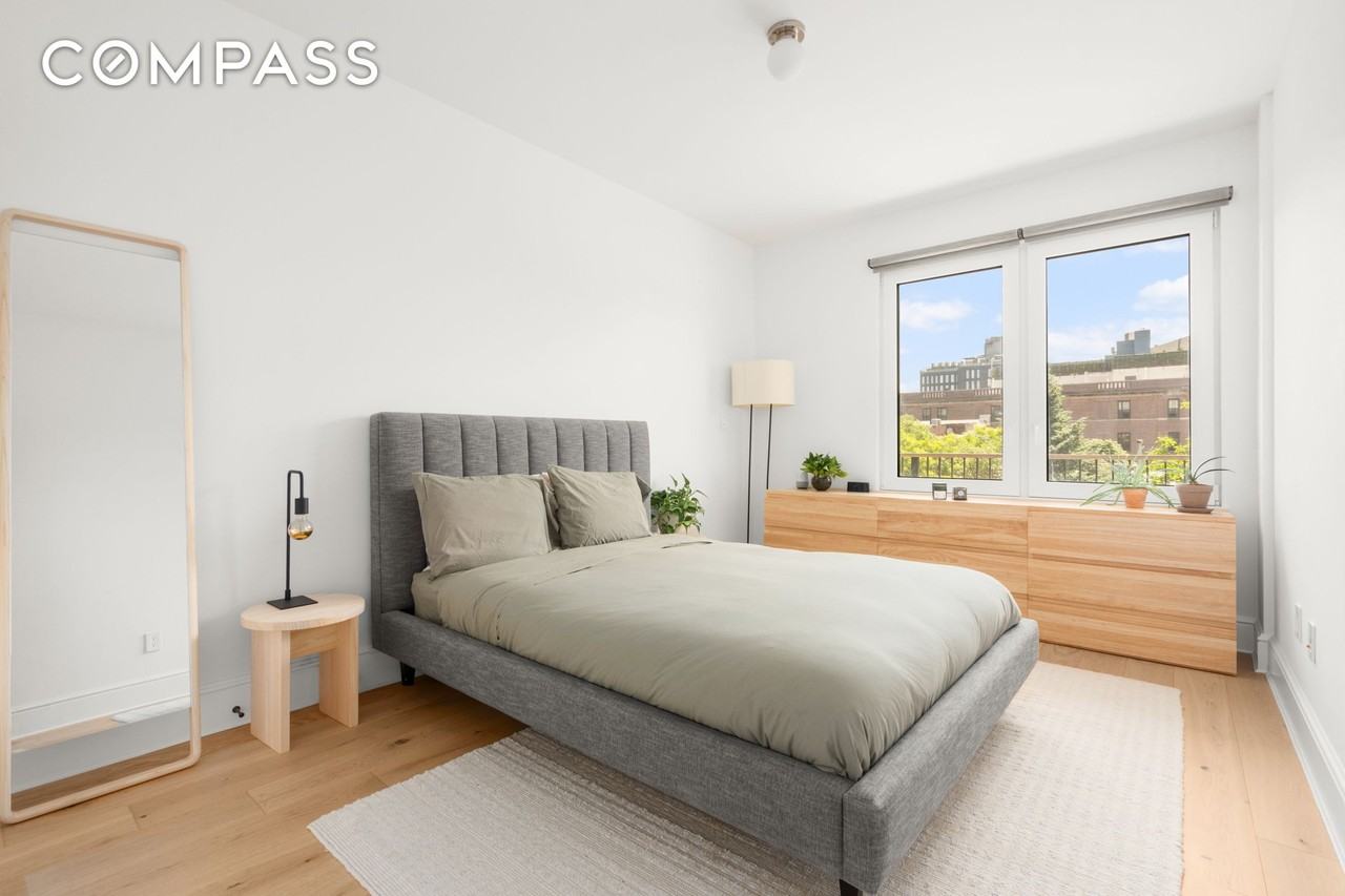 488 Sterling Pl #5B - Photo 6 of 9