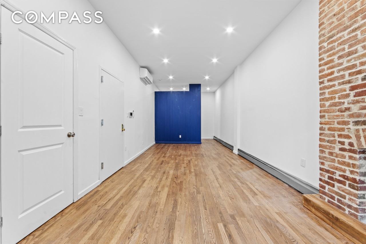 1061 Fulton St #2 - Photo 3 of 12
