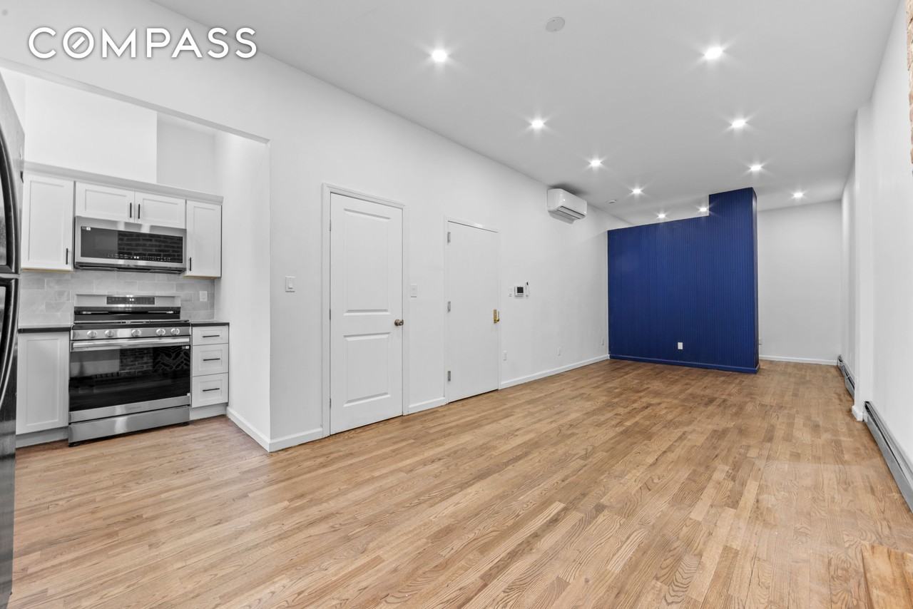 1061 Fulton St #2 - Photo 5 of 12