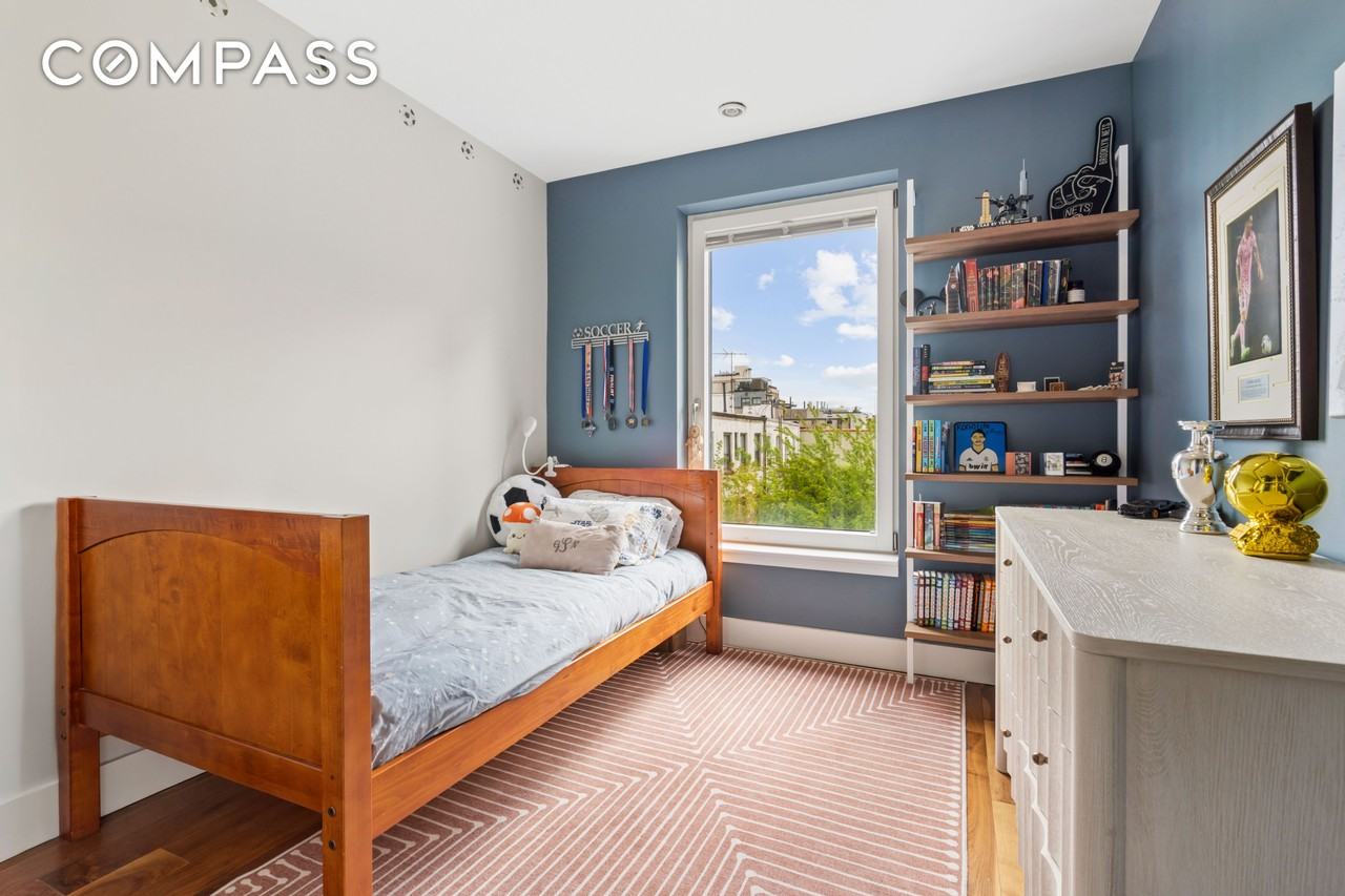 255 Columbia St #S5 - Photo 3 of 6