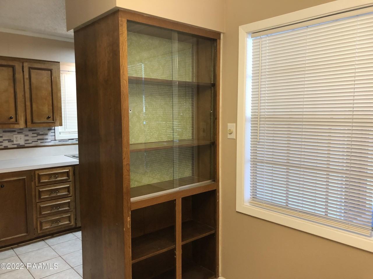 123 Highland Dr - Photo 4 of 18