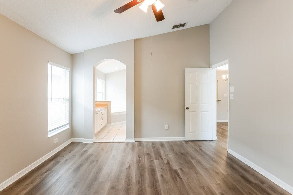 7920 Oakstone Ct - Photo 7 of 16