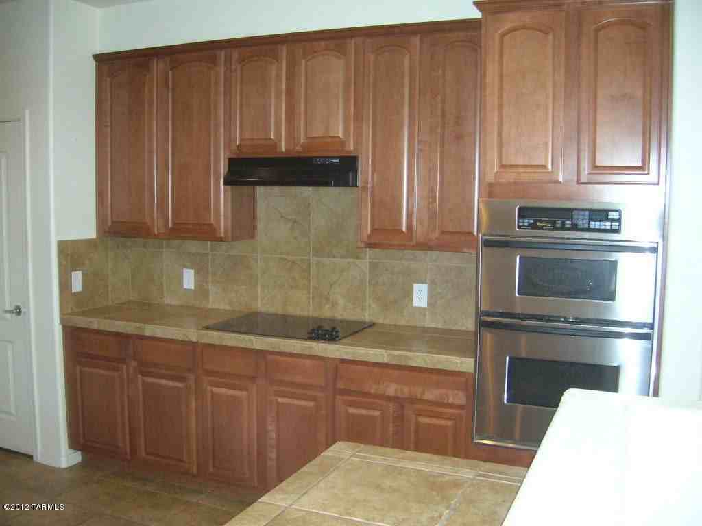 9008 N Roebling Dr - Photo 6 of 21