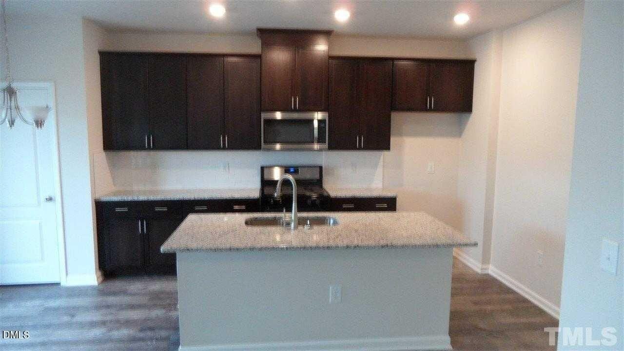 86 Sweet Olive St - Photo 2 of 9