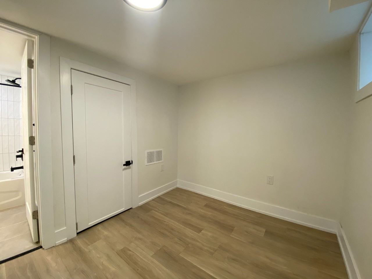 30 Yarrow Road #B - Photo 4 of 5
